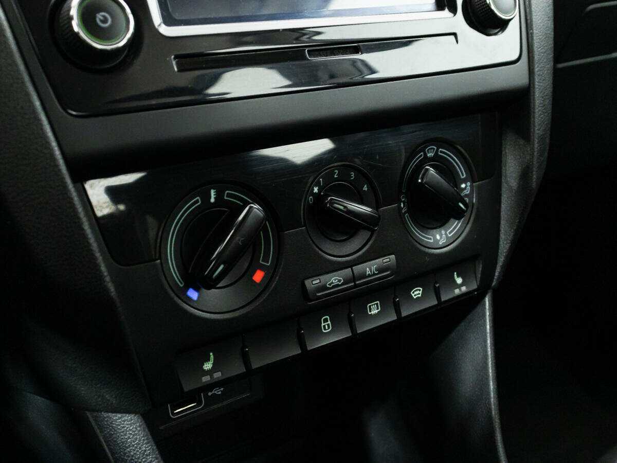 Skoda Rapid, 2018 Фото №16