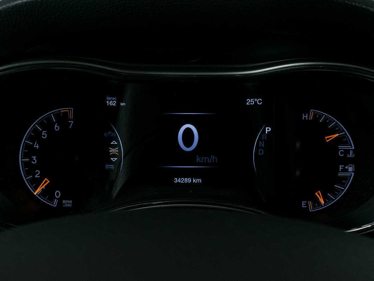 Jeep Grand Cherokee, 2021 Фото №10