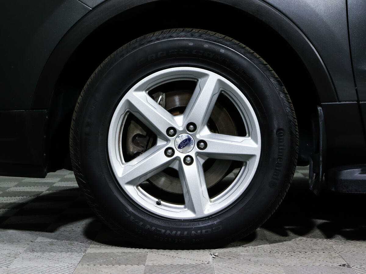 Ford Explorer, 2019 Фото №15