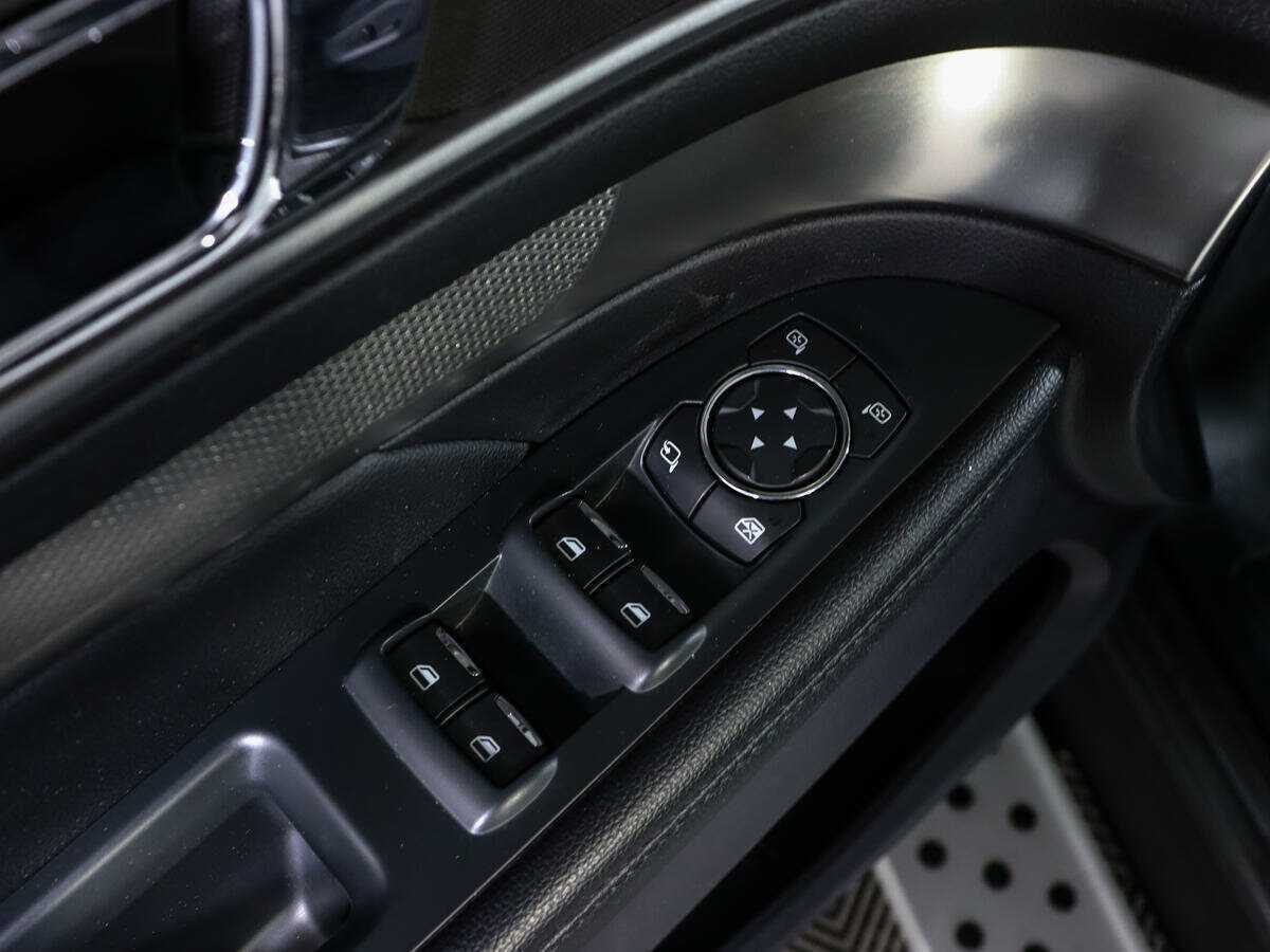 Ford Explorer, 2019 Фото №19