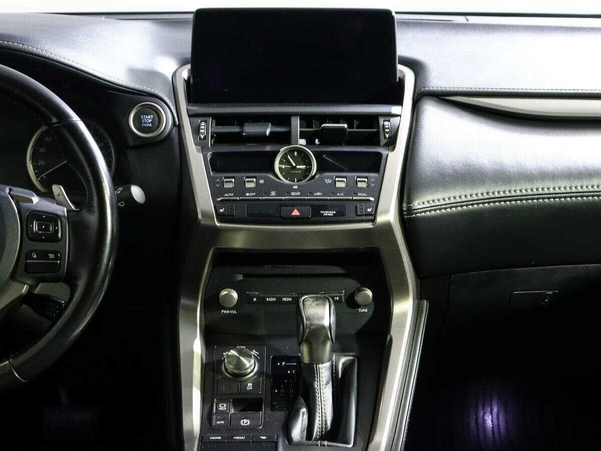 Lexus NX 300, 2018 Фото №11