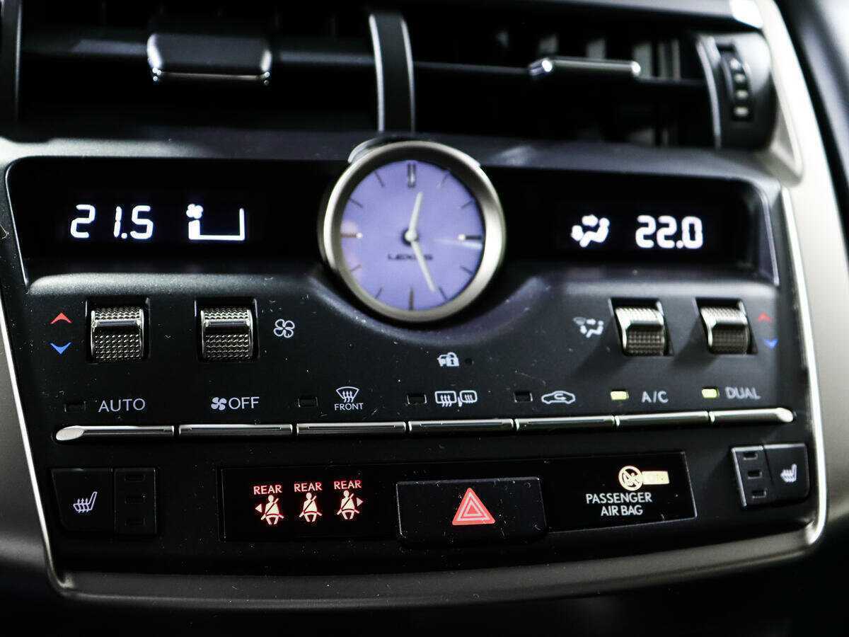 Lexus NX 300, 2019 Фото №18