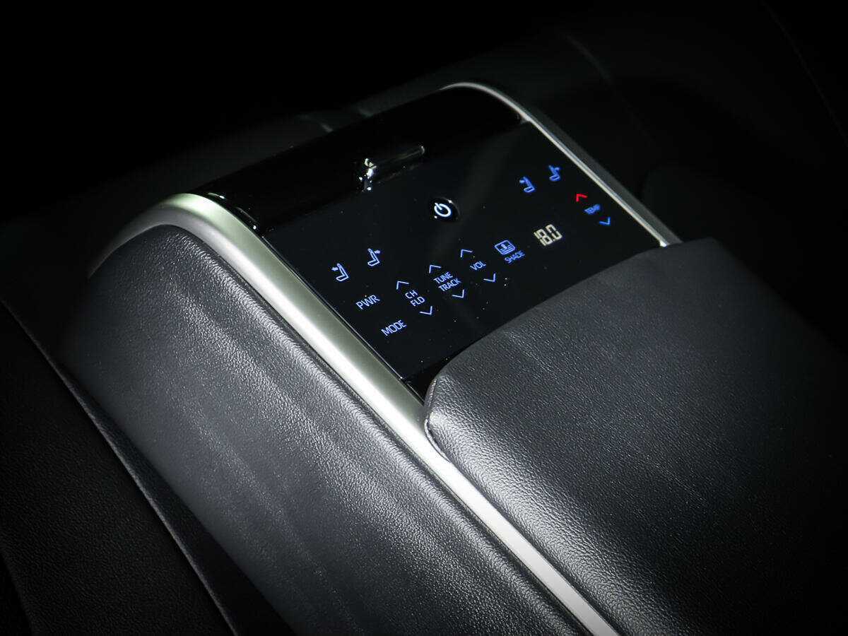 Toyota Camry, 2023 Фото №13