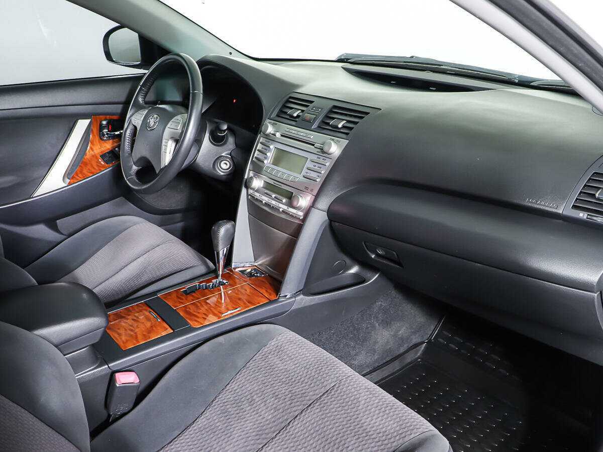 Toyota Camry, 2010 Фото №9