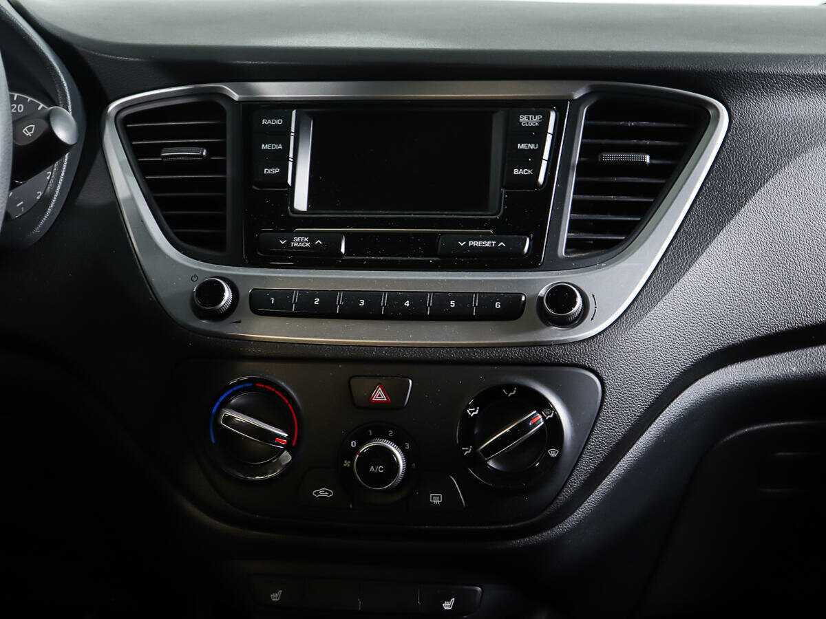 Hyundai Solaris, 2017 Фото №12