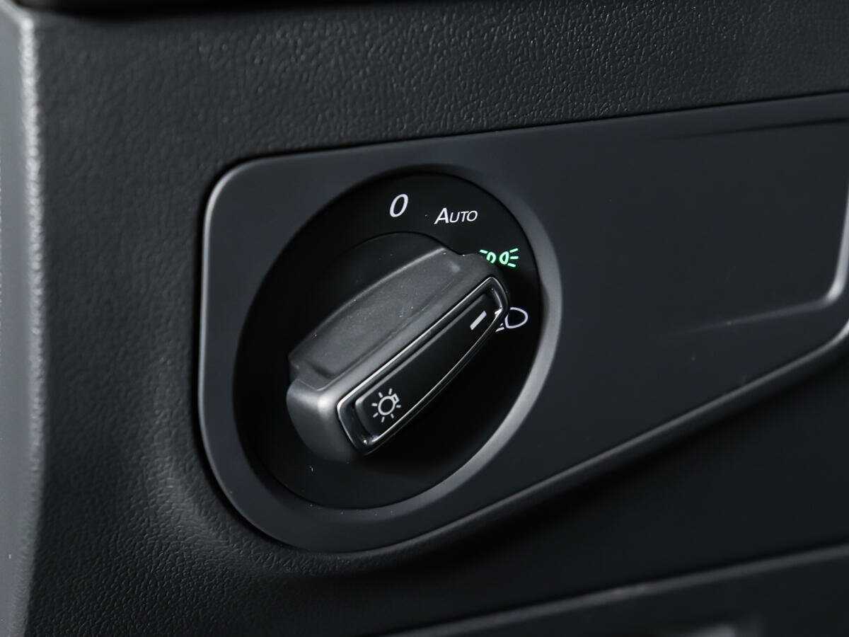 Volkswagen Tiguan, 2022 Фото №19