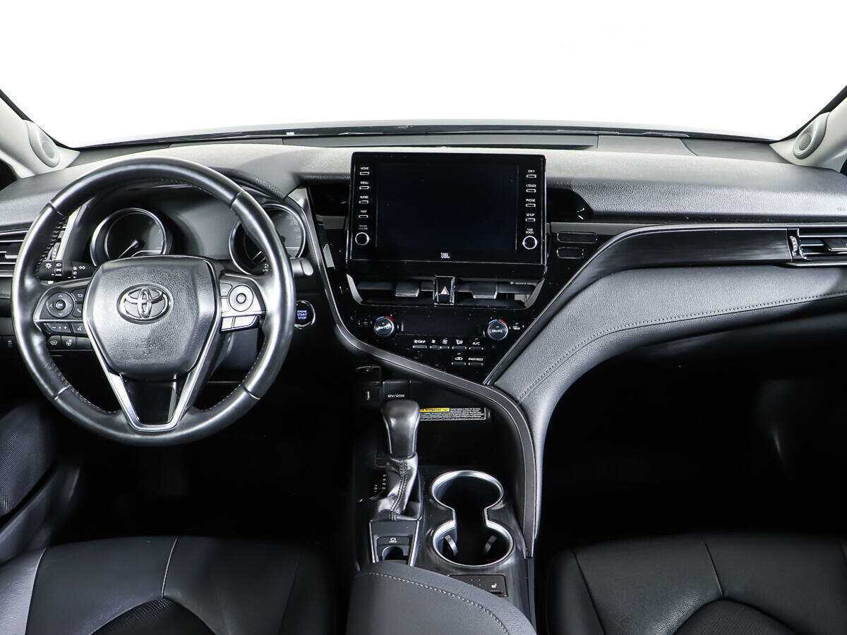 Toyota Camry, 2021 Фото №11