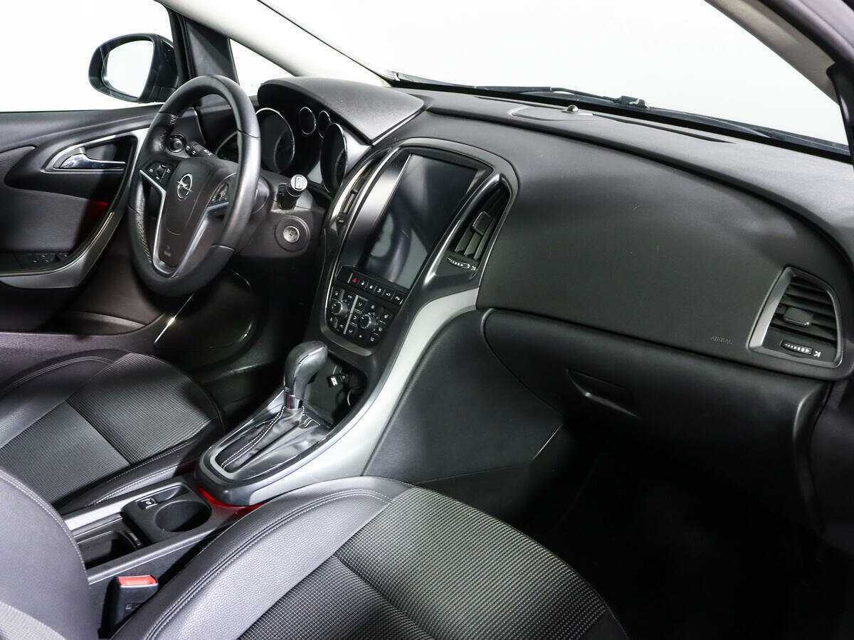 Opel Astra, 2011 - 104 600 км. | Фото №7