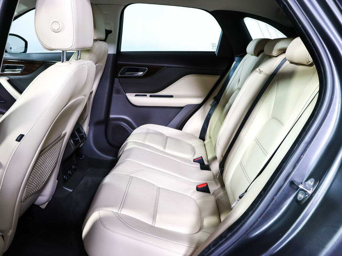 Jaguar F-Pace, 2016 - 127 495 км. | Фото №8