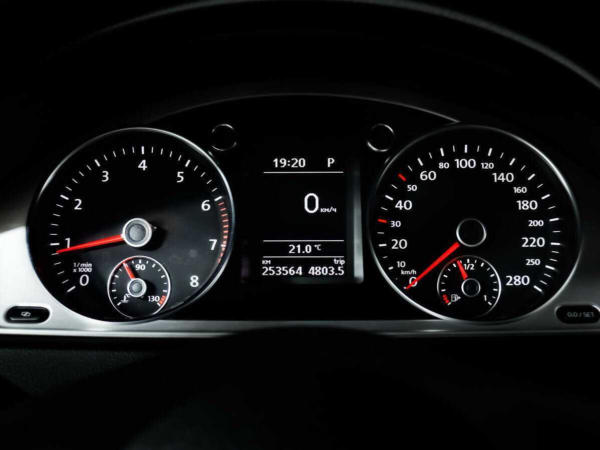 Volkswagen Passat CC, 2011 Фото №9