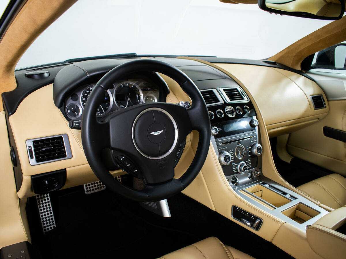 Aston Martin DB9, 2013 Фото №13