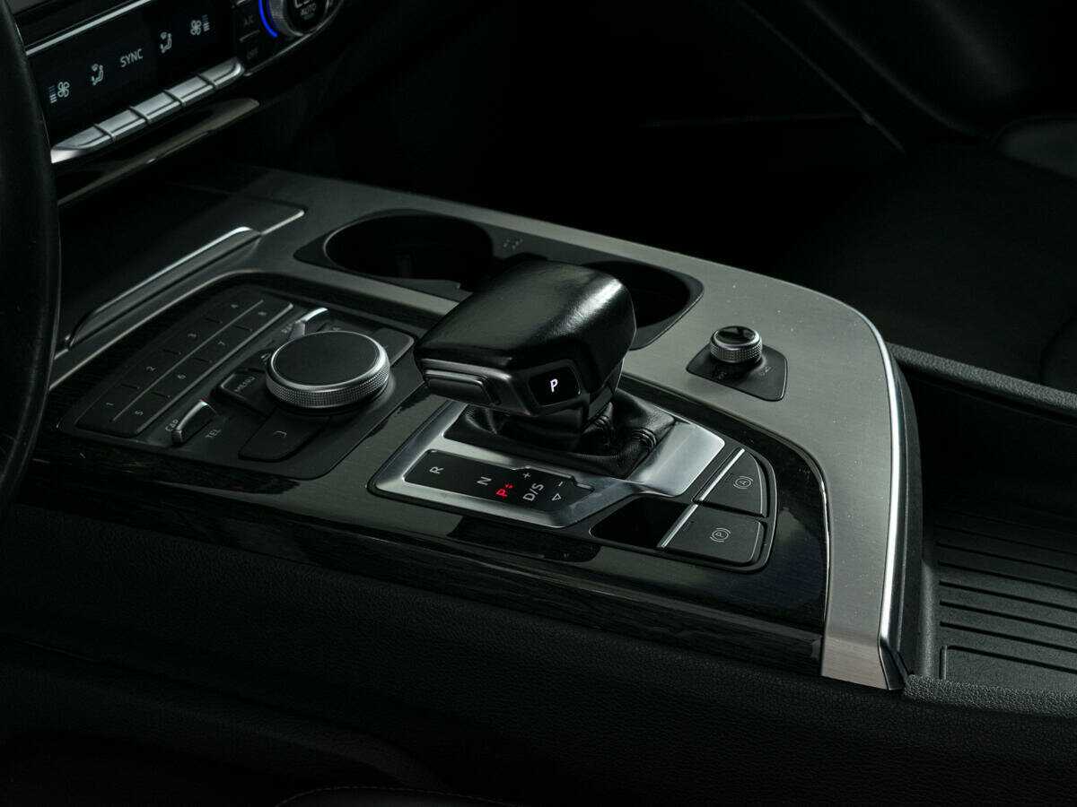 Audi Q7, 2015 Фото №16