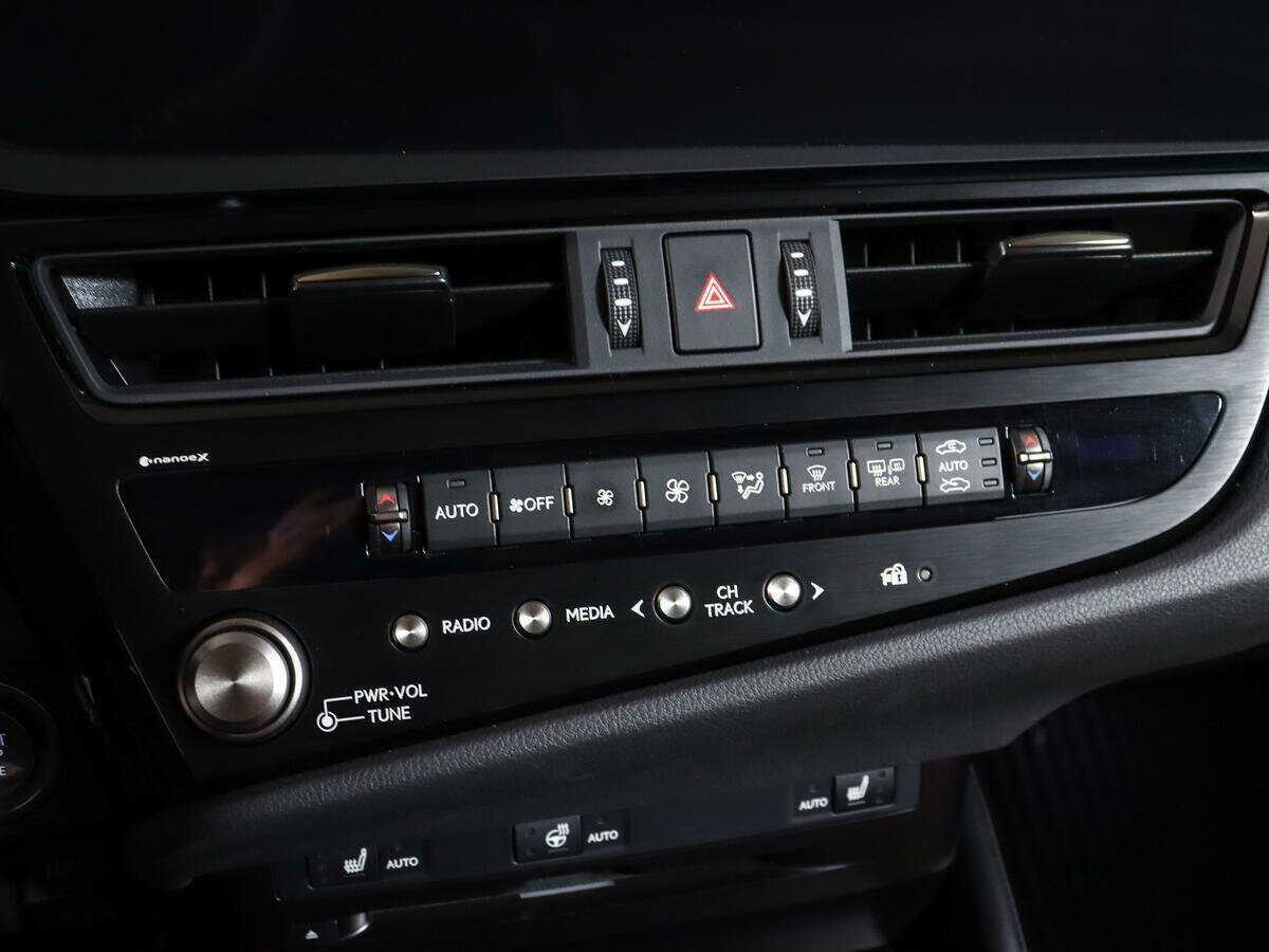 Lexus ES 250, 2021 Фото №15