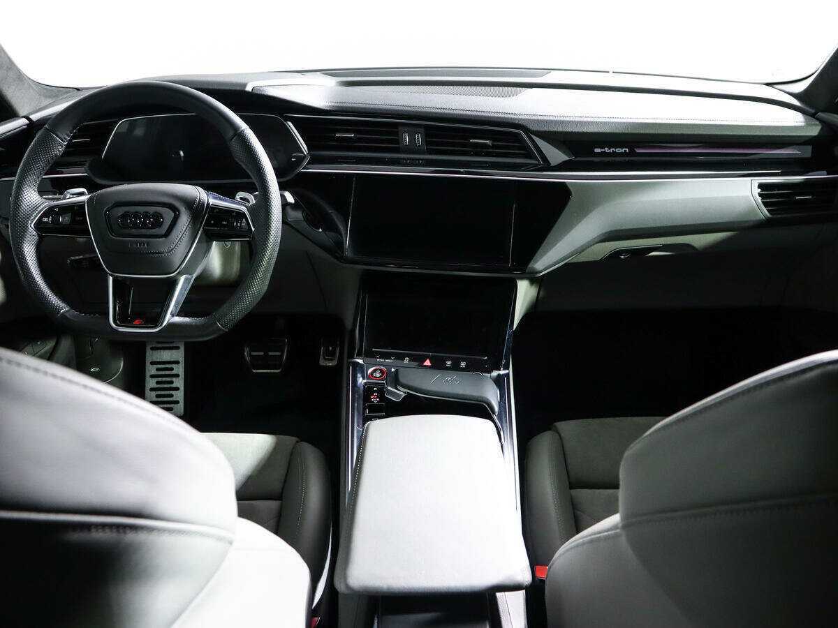 Audi e-tron Sportback 55, 2020 Фото №10