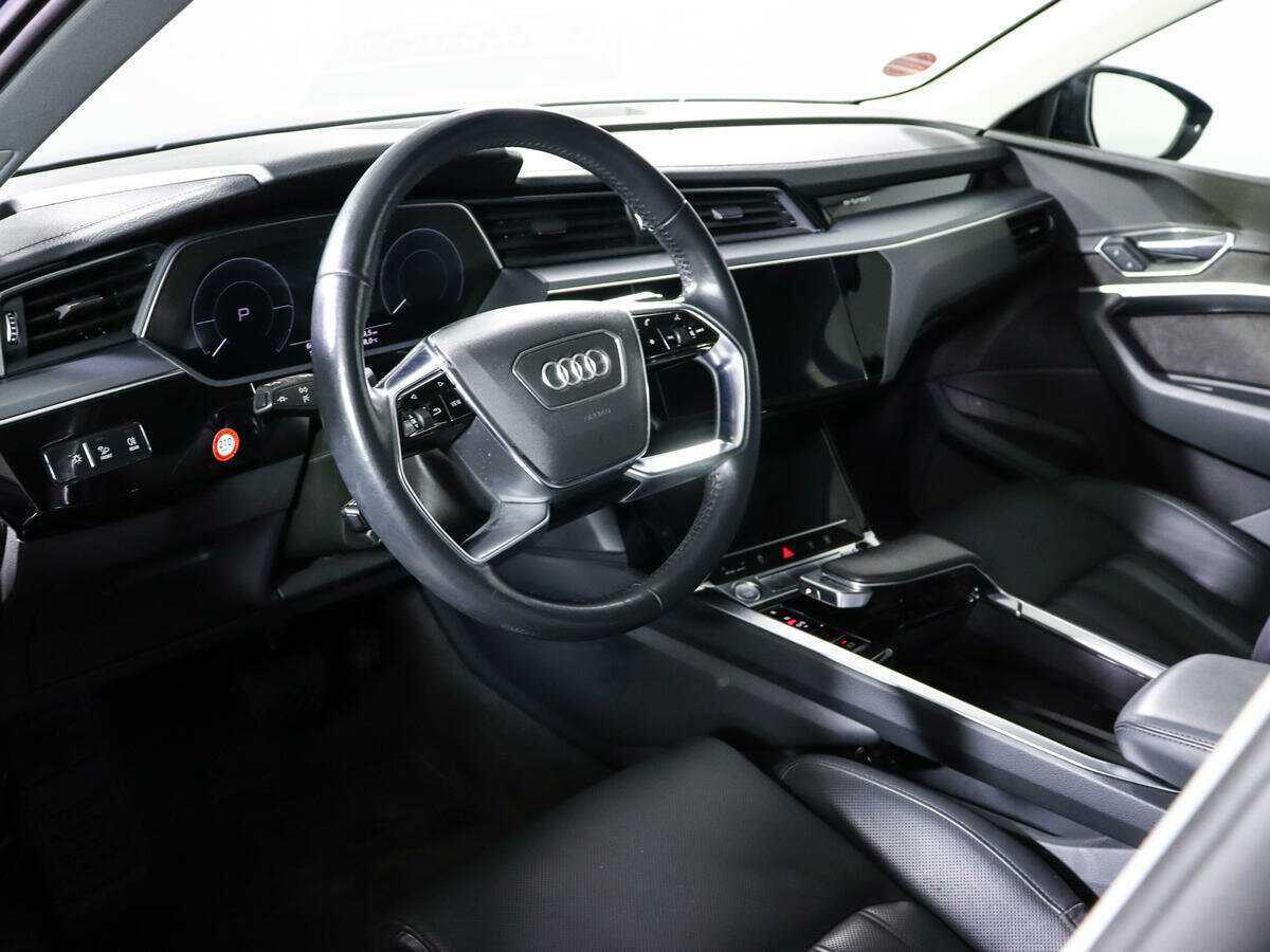 Audi e-tron 55, 2019 Фото №12