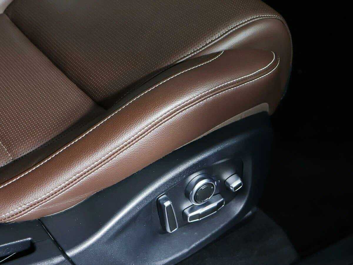 Jaguar F-Pace, 2018 Фото №20