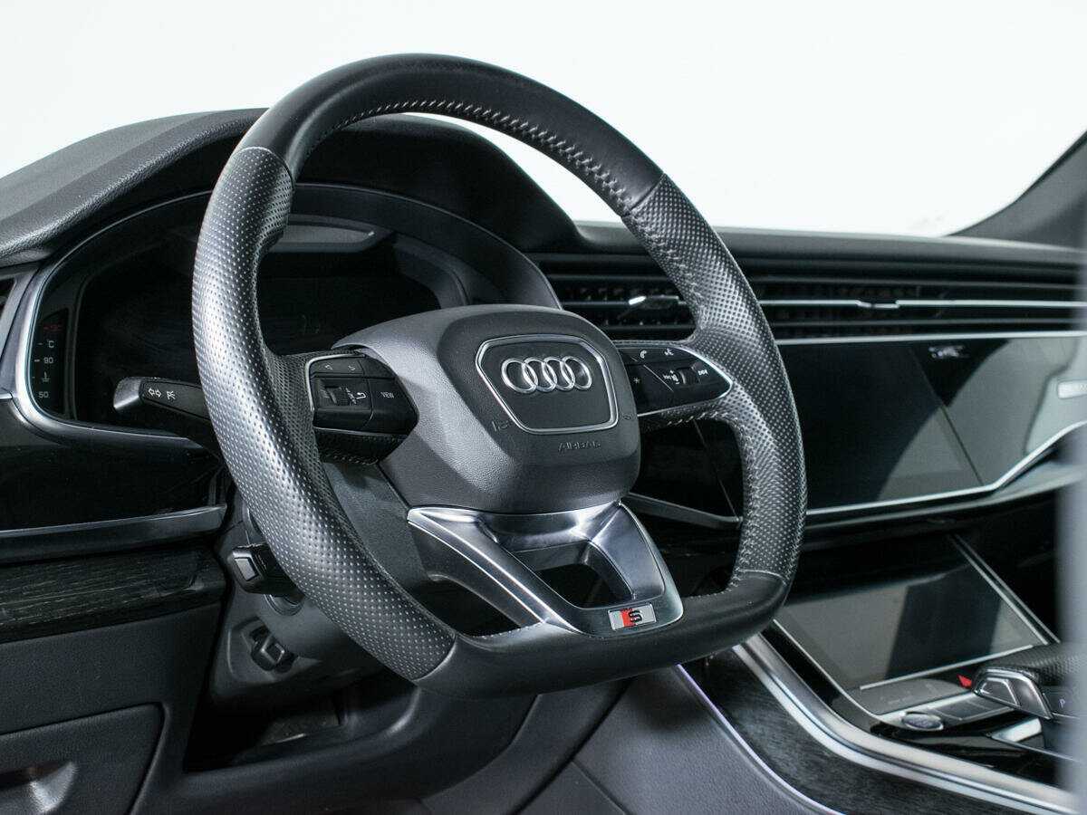 Audi Q8 55 TFSI, 2019 Фото №14