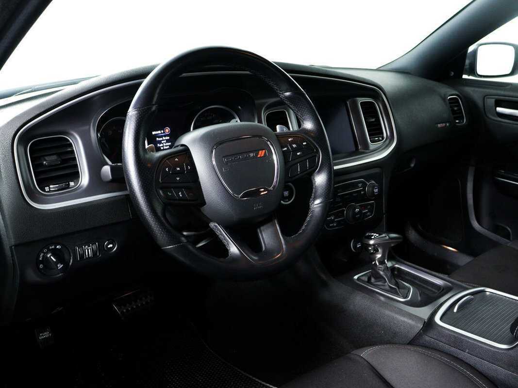 Dodge Charger SRT, 2020 Фото №13