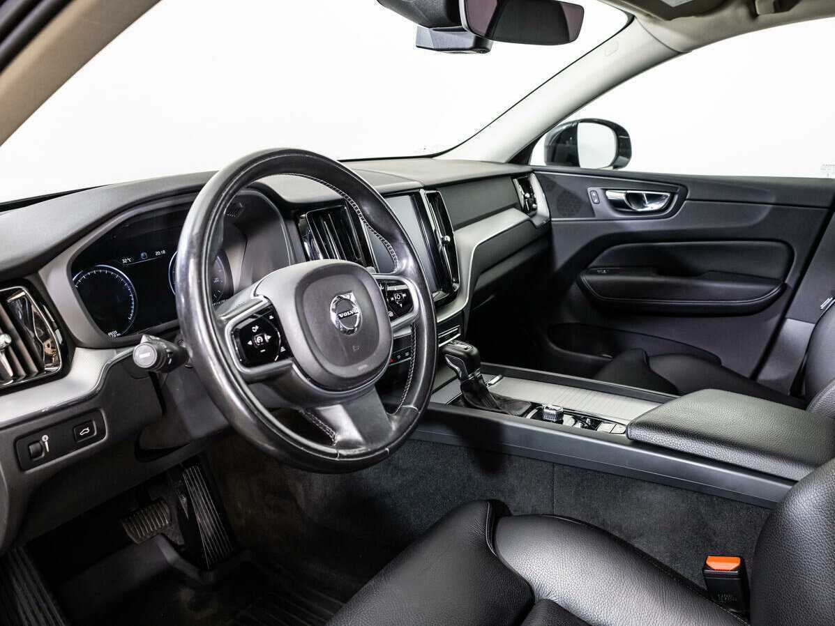 Volvo XC60, 2018 Фото №9