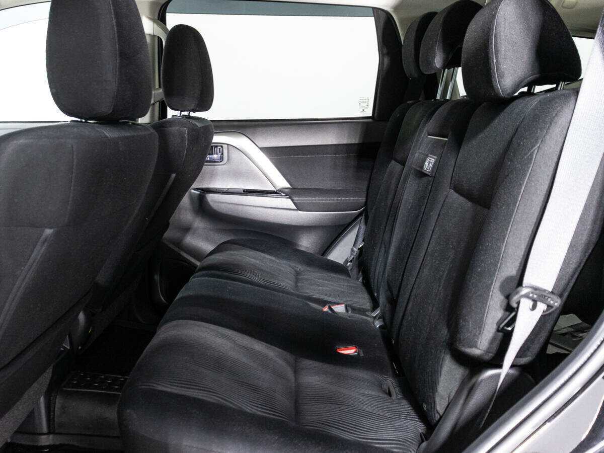 Mitsubishi Pajero Sport, 2022 Фото №10