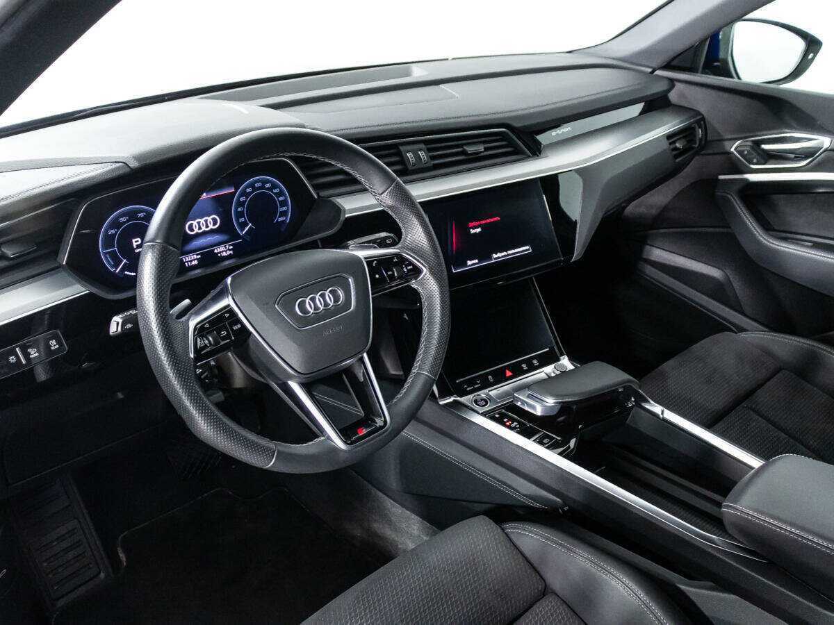 Audi e-tron 50, 2022 Фото №9