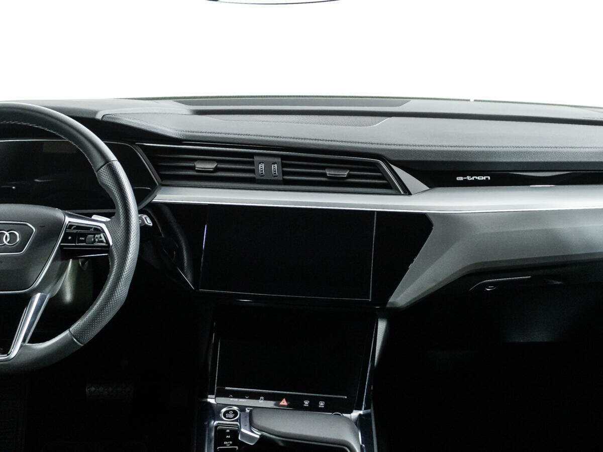 Audi e-tron 50, 2022 Фото №12