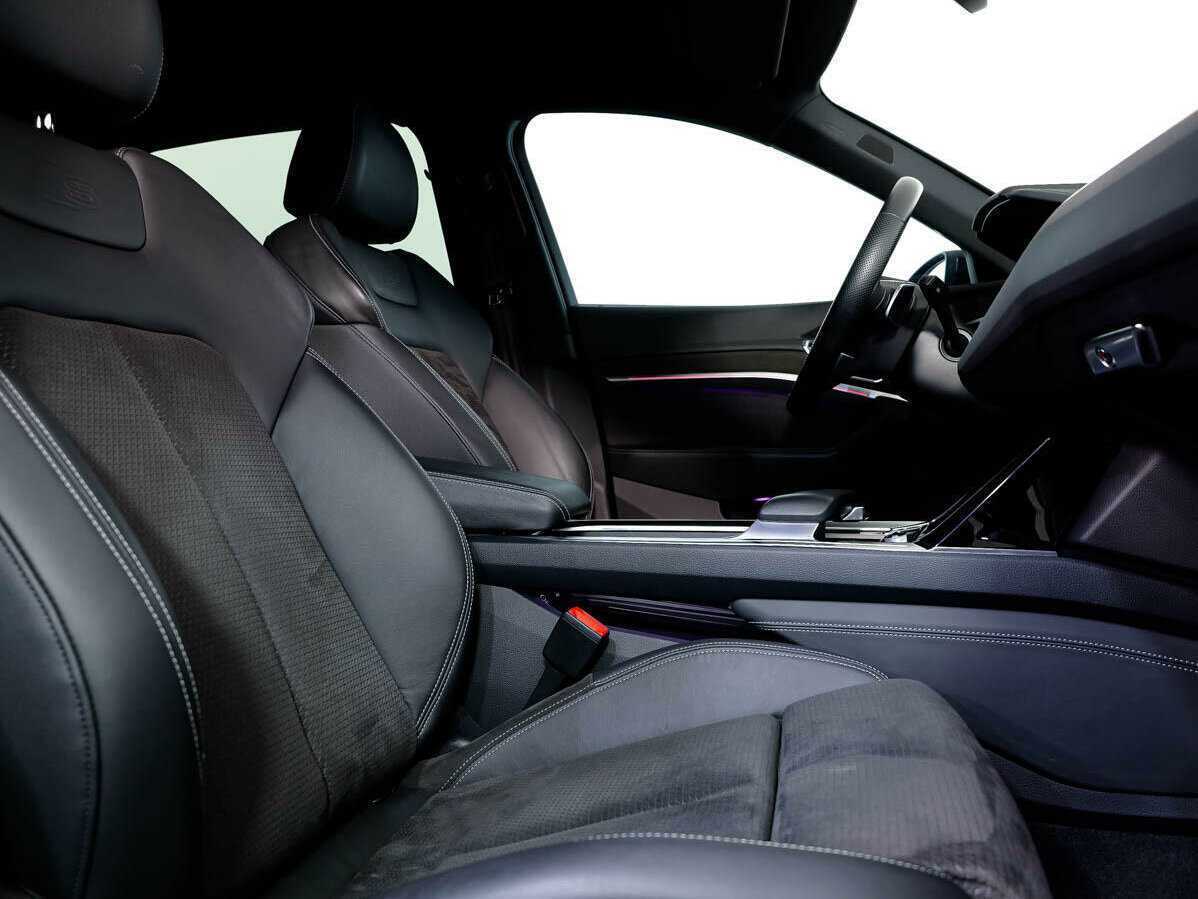 Audi e-tron 50, 2021 Фото №13