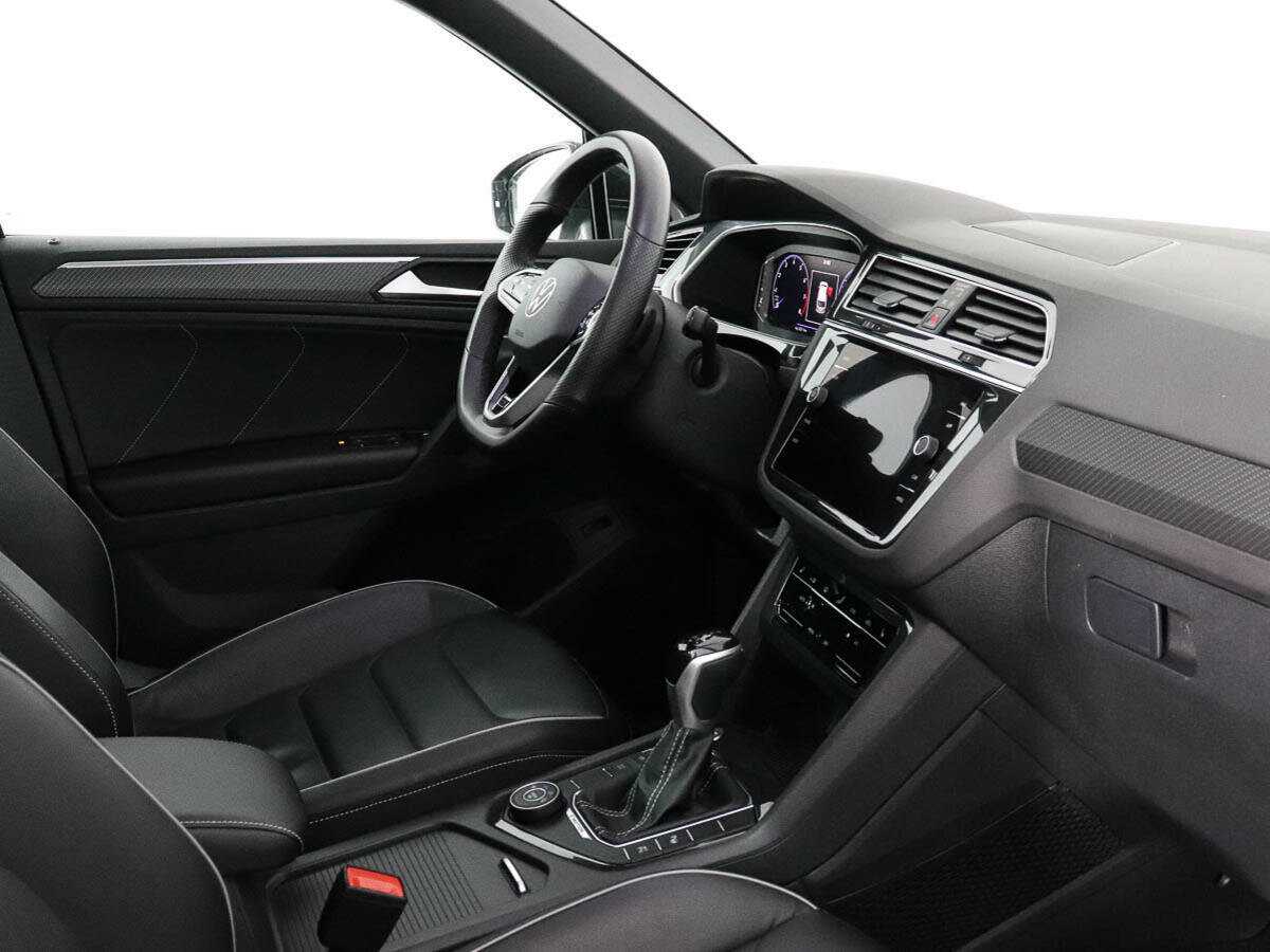 Volkswagen Tiguan, 2021 Фото №9