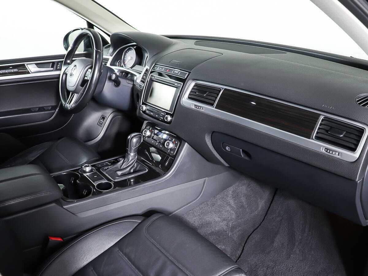 Volkswagen Touareg, 2015 Фото №9