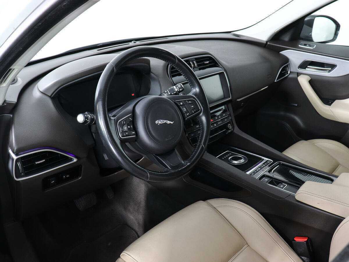 Jaguar F-Pace, 2016 Фото №9