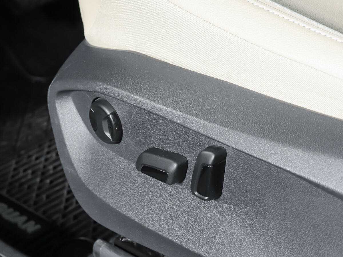 Volkswagen Tiguan, 2022 Фото №16