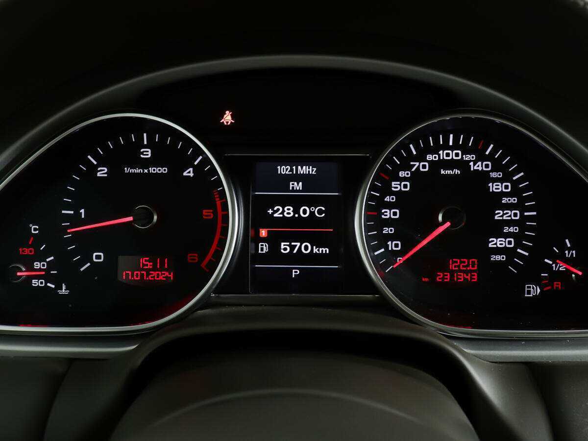 Audi Q7, 2010 Фото №16