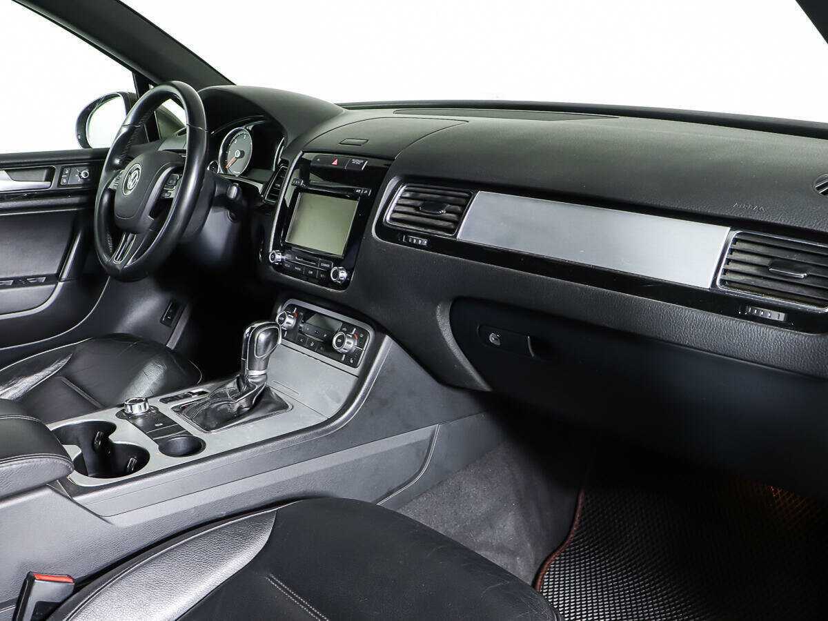 Volkswagen Touareg, 2011 Фото №11