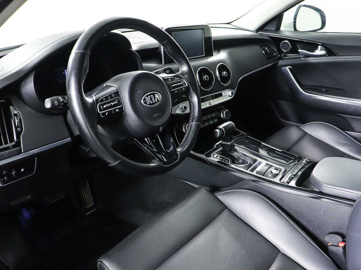 Kia Stinger, 2018 Фото №13