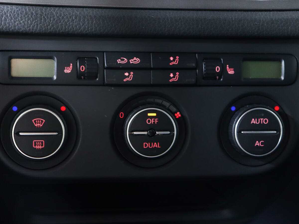 Volkswagen Tiguan, 2009 Фото №13