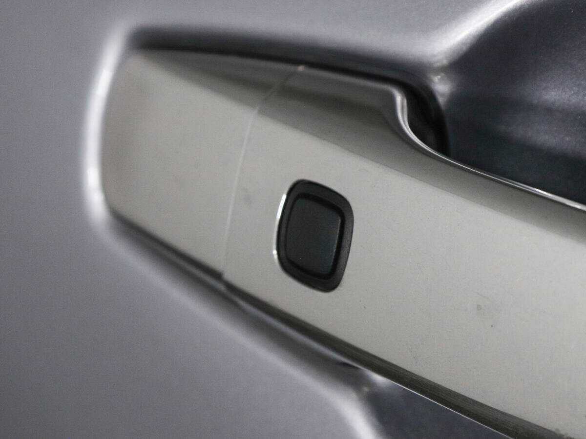 Lexus LX 570, 2010 Фото №16