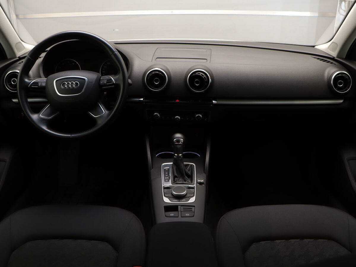 Audi A3, 2015 Фото №9