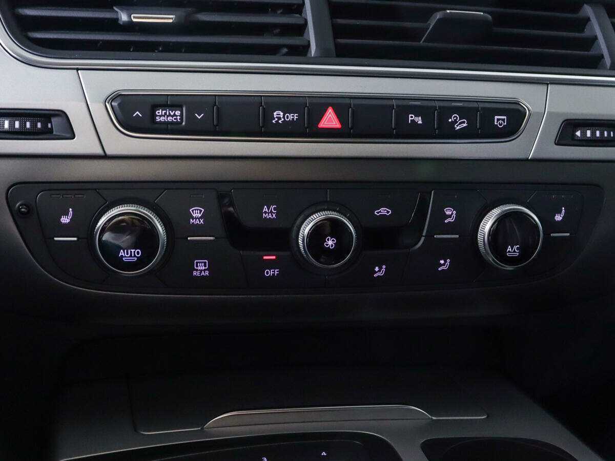 Audi Q7, 2018 Фото №18