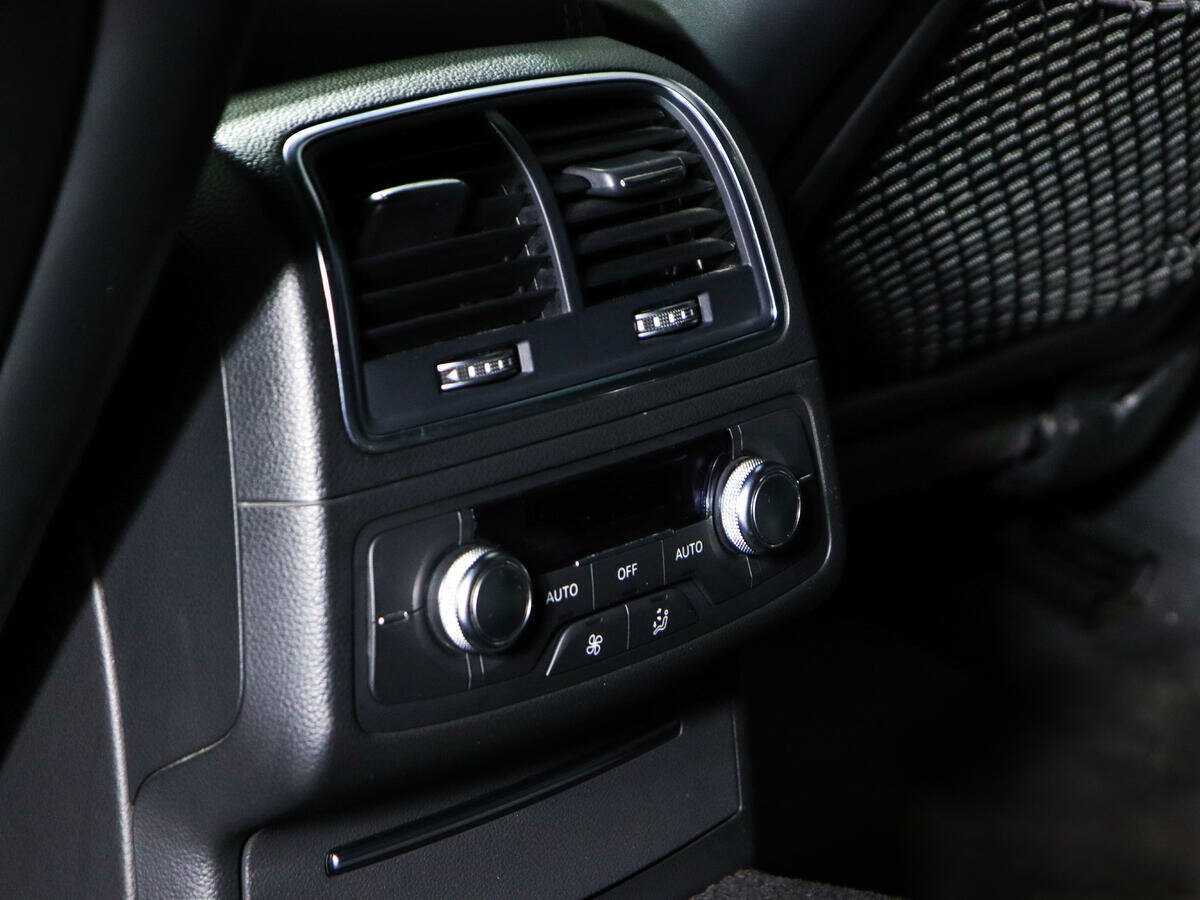 Audi RS 6, 2015 Фото №26