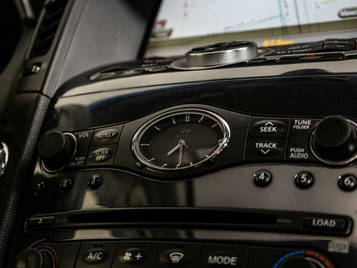 Infiniti FX50, 2008 Фото №22