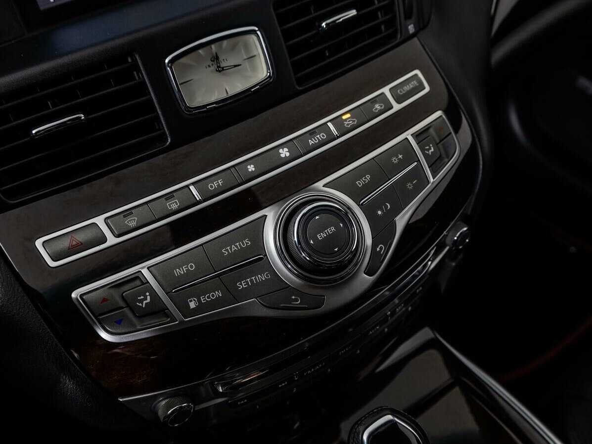 Infiniti M25, 2010 Фото №15