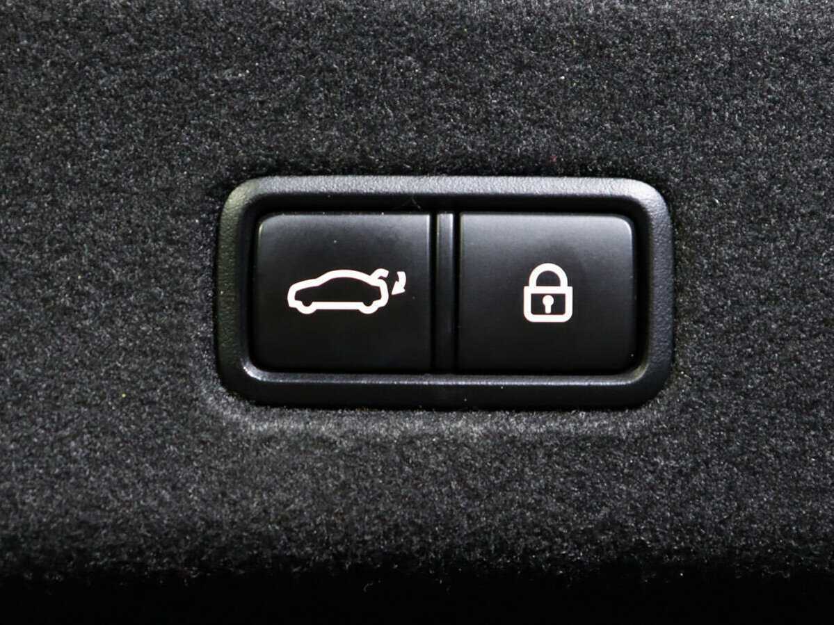 Kia K900, 2019 Фото №31