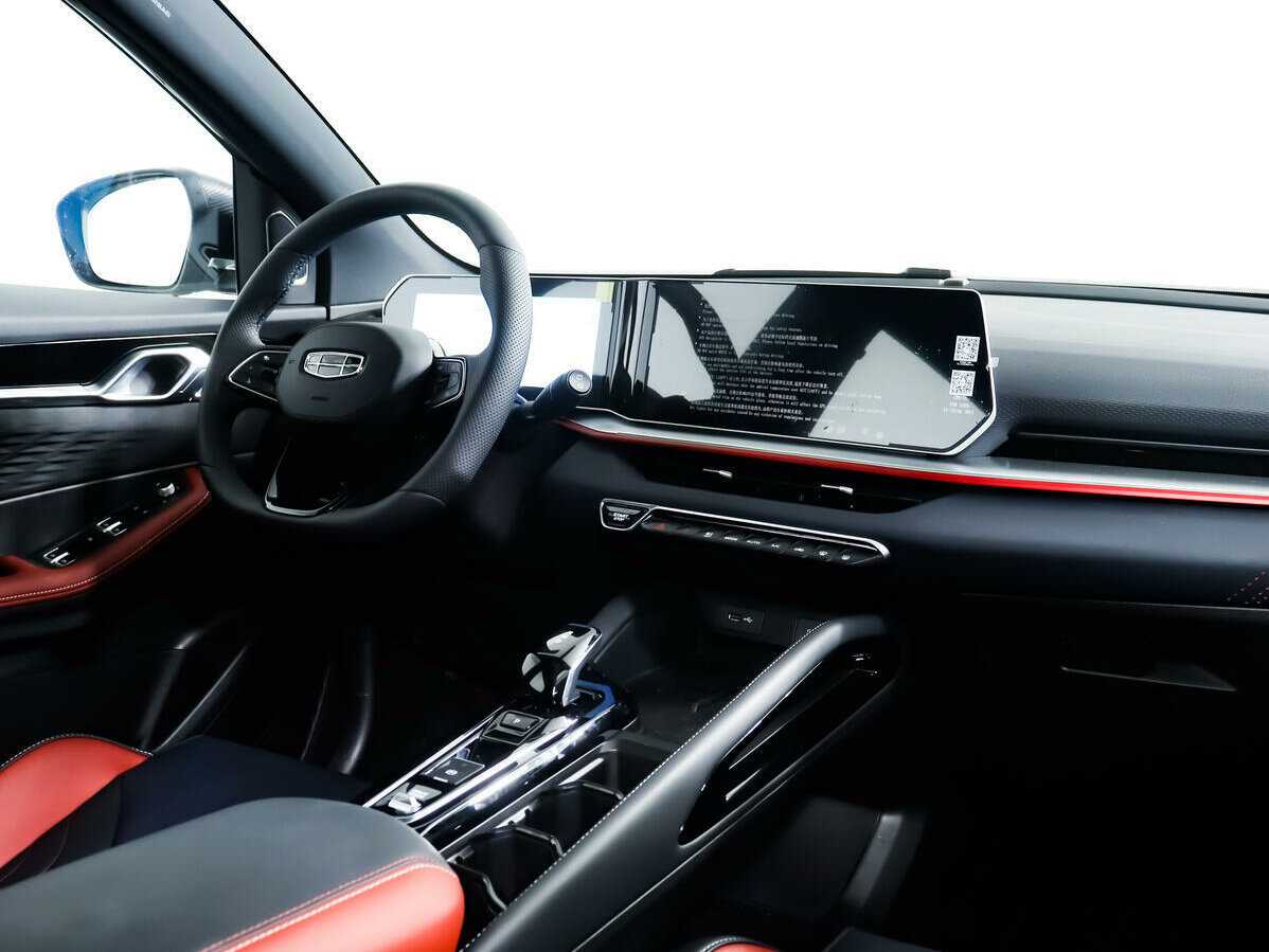 Geely Coolray, 2023 Фото №9