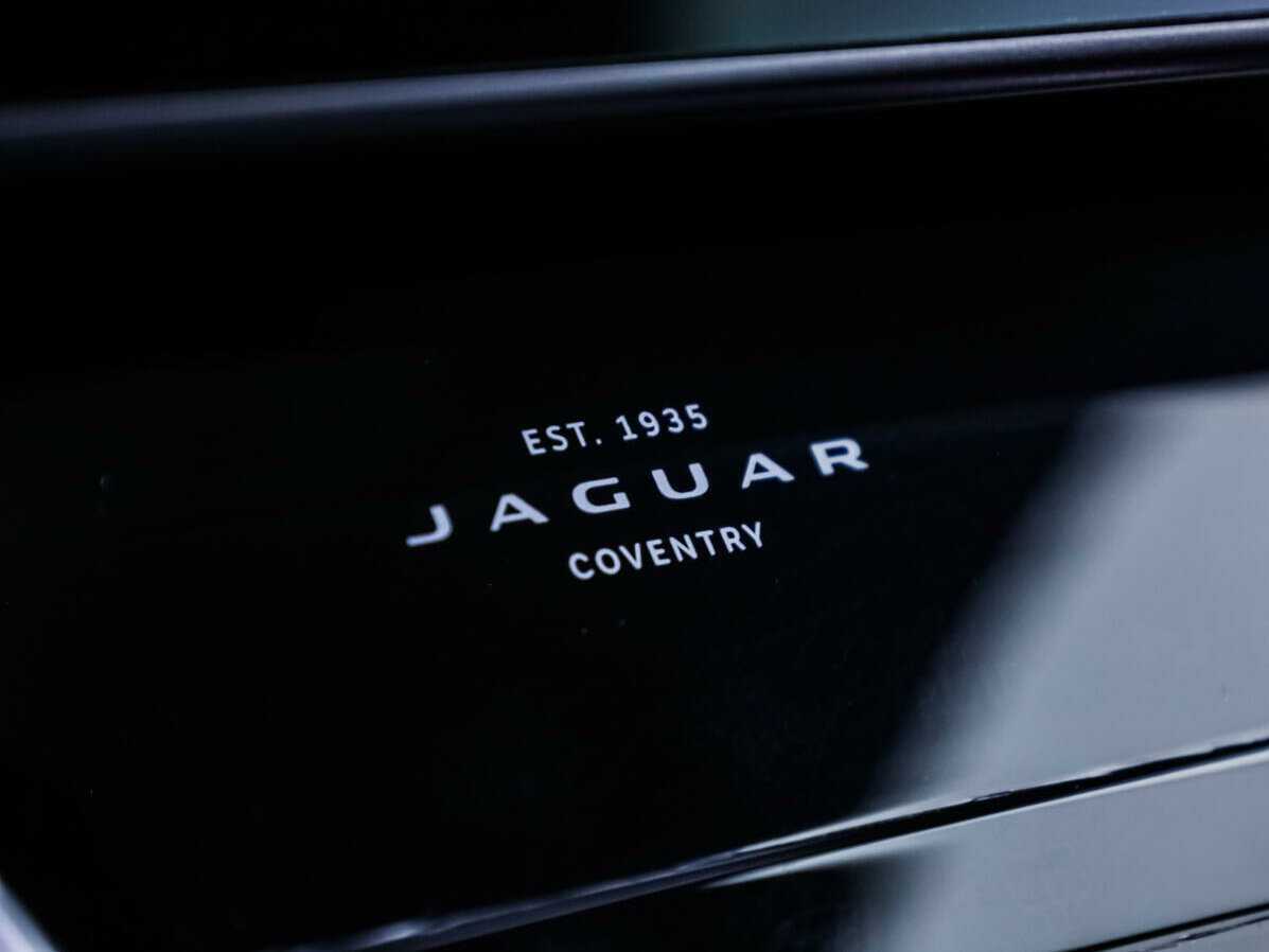 Jaguar F-Pace, 2021 Фото №18