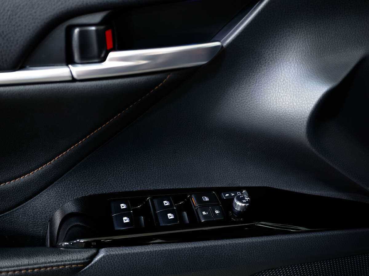 Toyota Camry, 2020 Фото №18