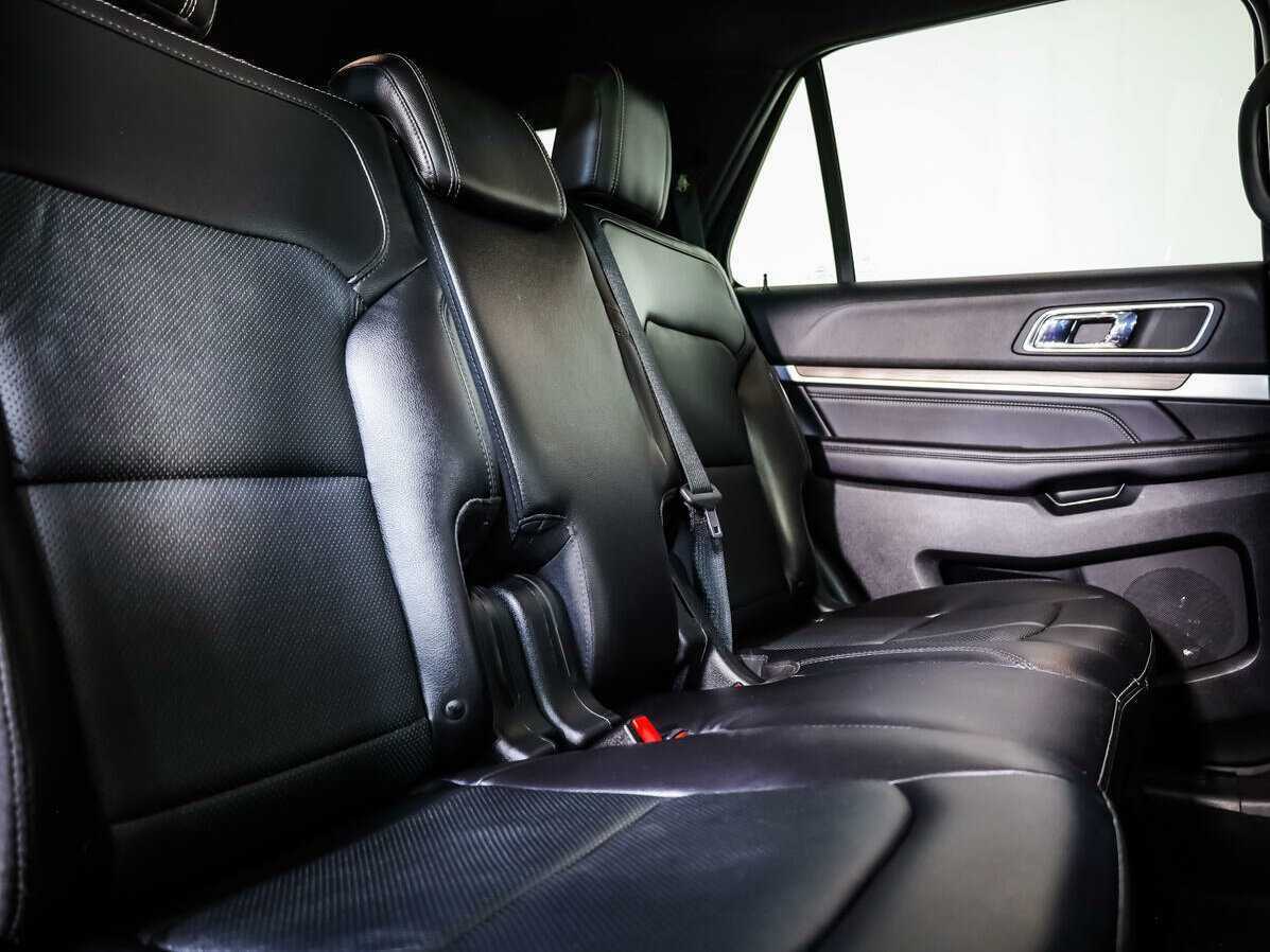 Ford Explorer, 2018 Фото №9