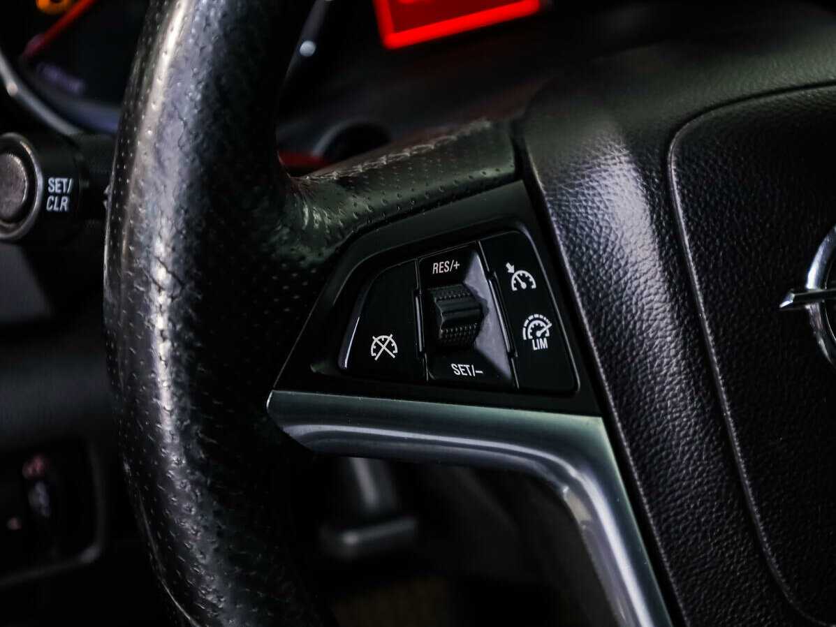 Opel Astra GTC, 2012 Фото №16