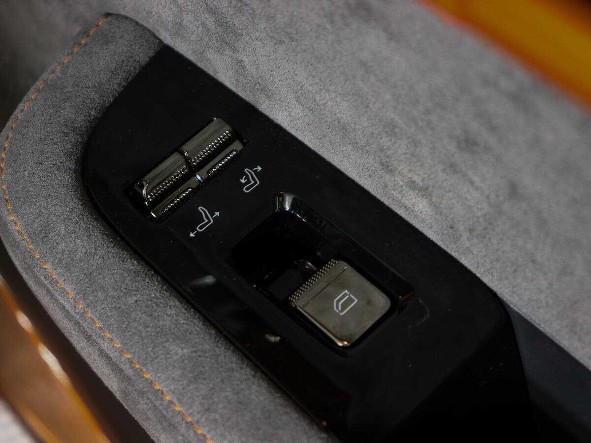 Zeekr 001 100 kWh, 2023 Фото №15