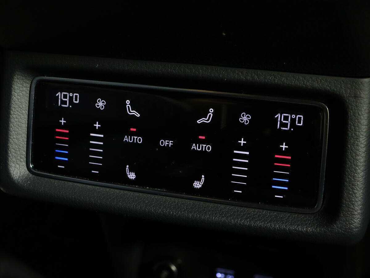 Audi e-tron 55, 2020 Фото №15