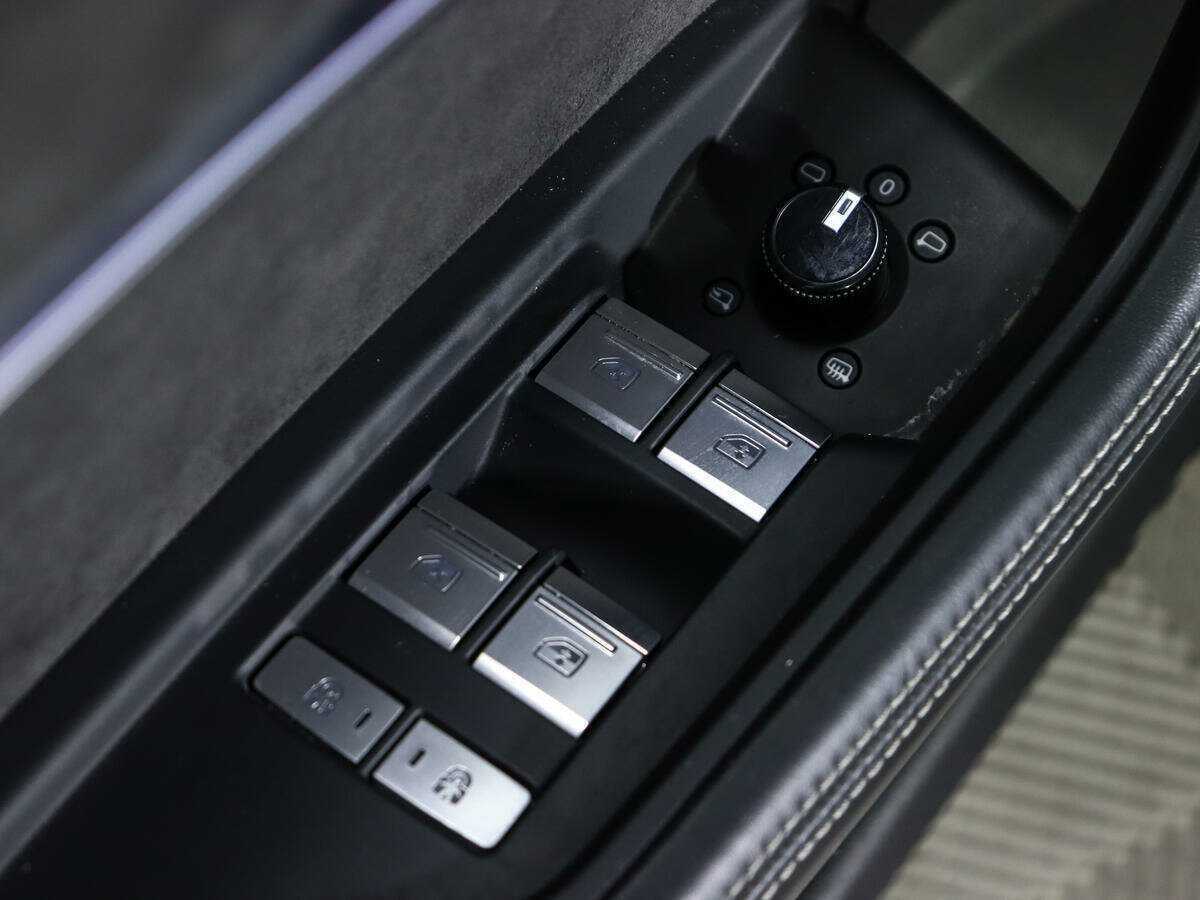 Audi e-tron 55, 2020 Фото №18